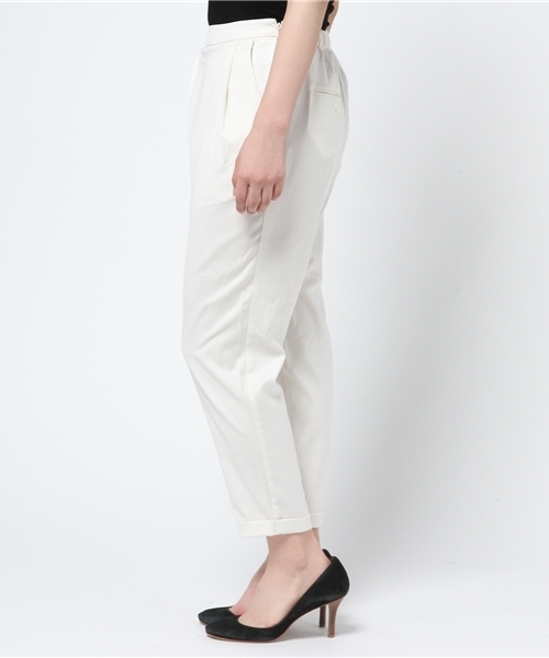 DISCOAT（ディスコート）の「【Discoat】タック入テーパードパンツ（その他パンツ・レディース・グレー/オフホワイト・LARGE/MEDIUM）」の4枚目の写真