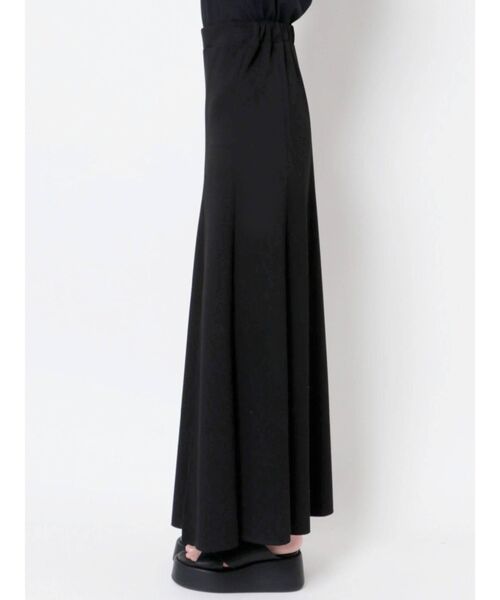 EMODA(エモダ)の「ソフトマキシスリットスカート(スカート・レディース・ブラック/ブラウン/アイボリー・FREE)」の13枚目の写真