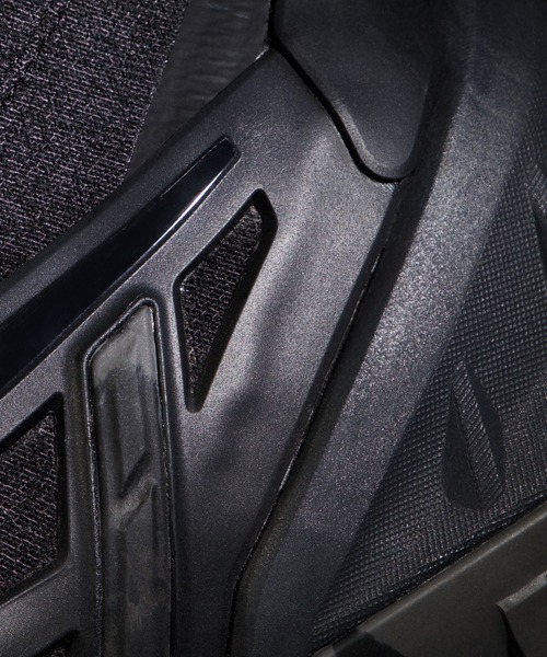 Mammut（マムート）の「【防水】アジリティー プロ ミッド DT / Aegility Pro Mid DT Men（スニーカー・メンズ・ブラック・28.5/25.5/26.5/27.5）」の3枚目の写真
