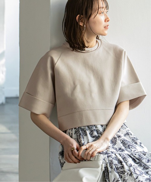 美品　22SS Noble　ノーブル　スクエアクロップドプルオーバー　ベージュ 美品 22SS Noble ノーブル スクエアクロップドプルオーバー