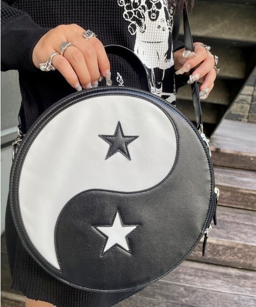 Candy Stripper（キャンディストリッパー）の「YIN YANG SHOULDER バッグ（ショルダーバッグ・レディース・ブラック・FREE）」の22枚目の写真