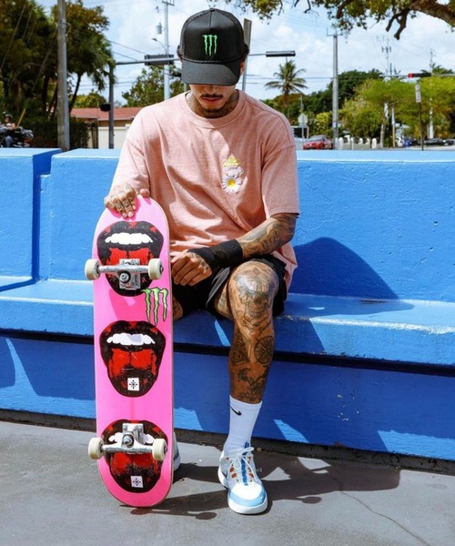 HLNA(エイチエルエヌエー)の「【Disorder Skateboards】DISORDER TABS DECK(スポーツグッズ・メンズ・ピンク・SMALL/MEDIUM/LARGE)」の7枚目の写真