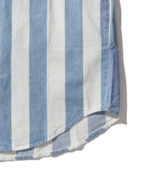 Levi's（リーバイス）の「Levi's/リーバイス SILVERTAB ルーズフィット シャツ インディゴ PATTERN（シャツ/ブラウス・レディース・マルチ・M/XS/S）」の2枚目の写真