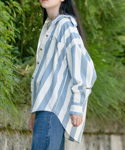 Levi's（リーバイス）の「Levi's/リーバイス SILVERTAB ルーズフィット シャツ インディゴ PATTERN（シャツ/ブラウス・レディース・マルチ・M/XS/S）」の16枚目の写真