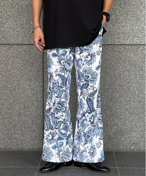 kutir(クティール)の「ペイズリーセミフレアパンツ(スラックス・メンズ・ホワイト/ブラック/ネイビー・SMALL/MEDIUM/LARGE)」の2枚目の写真
