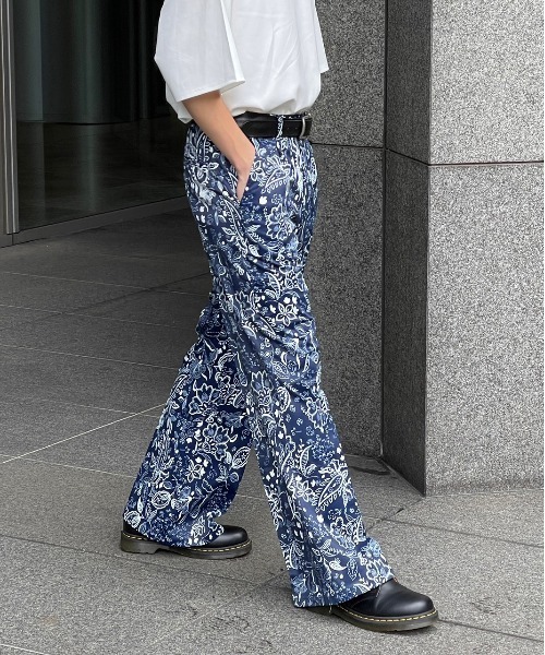 kutir(クティール)の「ペイズリーセミフレアパンツ(スラックス・メンズ・ホワイト/ブラック/ネイビー・SMALL/MEDIUM/LARGE)」の21枚目の写真