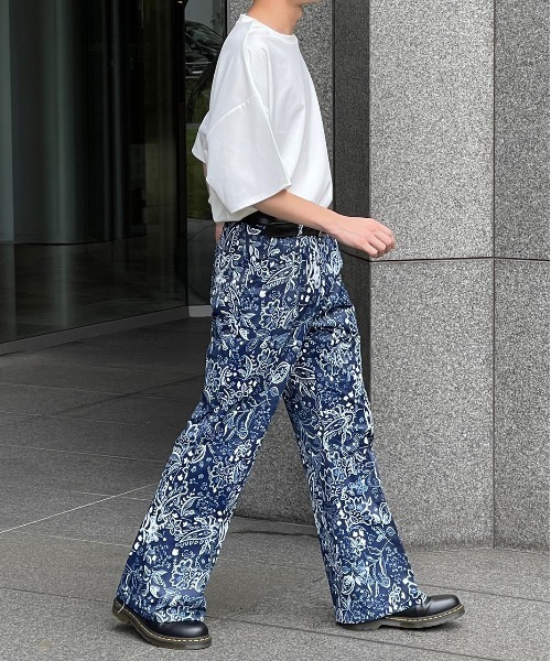 kutir(クティール)の「ペイズリーセミフレアパンツ(スラックス・メンズ・ホワイト/ブラック/ネイビー・SMALL/MEDIUM/LARGE)」の7枚目の写真