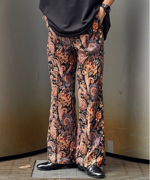 kutir(クティール)の「ペイズリーセミフレアパンツ(スラックス・メンズ・ホワイト/ブラック/ネイビー・SMALL/MEDIUM/LARGE)」の15枚目の写真