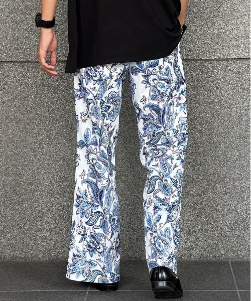 kutir(クティール)の「ペイズリーセミフレアパンツ(スラックス・メンズ・ホワイト/ブラック/ネイビー・SMALL/MEDIUM/LARGE)」の5枚目の写真