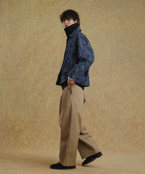 ADAM ET ROPE'(アダムエロペ)の「【WEB限定】2タック ワイドルーズ ドカンパンツ / バリエーション バギーパンツ / ミリタリー / チノ / デニム / チェック / ペイズリー / ユニセックス(デニムパンツ・メンズ・ベージュ/ネイビー/ブラック系その他/ブルー系その他2/グリーン系その他/ブラック・M/L)」の7枚目の写真