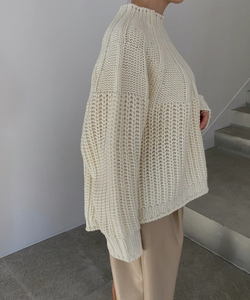 WILLFULLY(ウィルフリー)の「radiation line angle knit(ニット/セーター・レディース・ベージュ/アイボリー・FREE)」の7枚目の写真