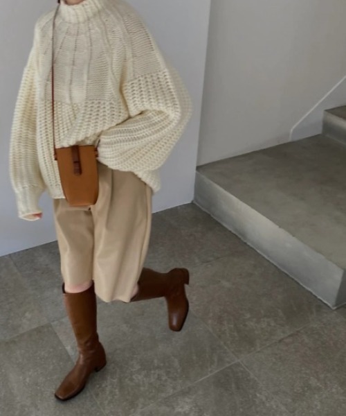 WILLFULLY(ウィルフリー)の「radiation line angle knit(ニット/セーター・レディース・ベージュ/アイボリー・FREE)」の9枚目の写真