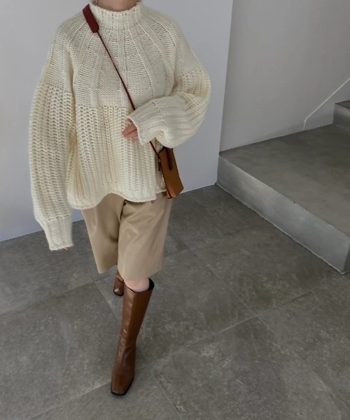 WILLFULLY(ウィルフリー)の「radiation line angle knit(ニット/セーター・レディース・ベージュ/アイボリー・FREE)」の11枚目の写真