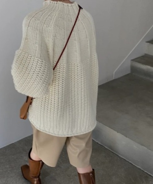 WILLFULLY(ウィルフリー)の「radiation line angle knit(ニット/セーター・レディース・ベージュ/アイボリー・FREE)」の13枚目の写真