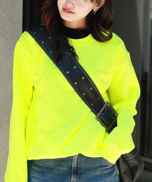 GILDAN（ギルダン）の「GILDAN/ギルダン USAオーバーサイズ ロングスリーブプルオーバークルーネックスウェット  無地トレーナー 裏起毛 ユニセックス（スウェット・メンズ・ホワイト/レッド/グレー/ブラック/ネイビー/ライトブルー/オリーブ/サンドベージュ/グリーン/パープル/マルーン/ライトピンク/チャコール/ロイヤルブルー/オレンジ/インディゴブルー/ライム/ゴールド/ダークブラウン/アッシュグレー・L/XL/2XL/S/M）」の9枚目の写真