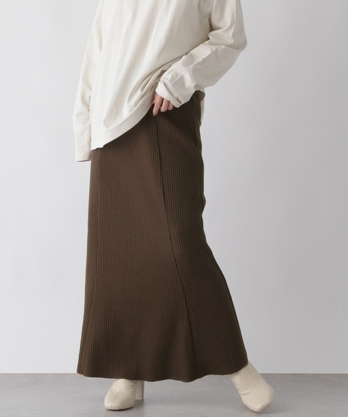 LOWRYS FARM（ローリーズファーム）の「ナゲットリブフレアスカート　165283（スカート・レディース・アイボリー/ブラック/ブラウン/パープル・FREE）」の4枚目の写真