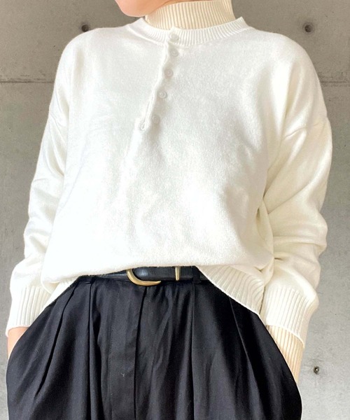 Girly Doll(ガーリードール)の「ヘンリーネックニットセーター(ニット/セーター・レディース・ブルー/ホワイト/ピンク/グリーン/オレンジ/イエロー・F)」の15枚目の写真