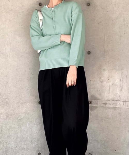 Girly Doll(ガーリードール)の「ヘンリーネックニットセーター(ニット/セーター・レディース・ブルー/ホワイト/ピンク/グリーン/オレンジ/イエロー・F)」の22枚目の写真