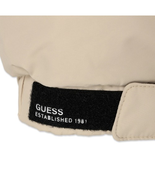 Guess（ゲス）の「Logo Hooded Long Down Coat（ダウンジャケット/コート・メンズ・ベージュ/ブラック・MEDIUM/LARGE/X-LARGE/SMALL）」の12枚目の写真
