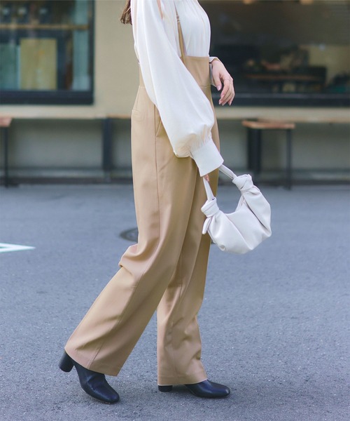 titivate（ティティベイト）の「ｻｽﾍﾟﾝﾀﾞｰ付きｽﾄﾚｰﾄﾊﾟﾝﾂ（その他パンツ・レディース・グレイッシュベージュ/ブラック/グレー・S/M/L）」の5枚目の写真