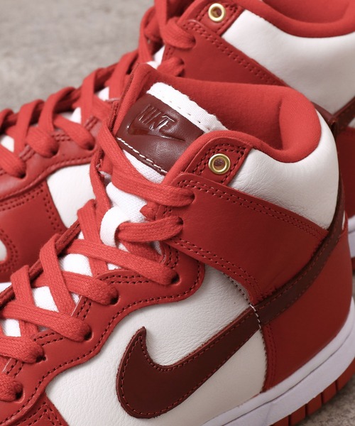 NIKE（ナイキ）の「NIKE WMNS DUNK HIGH LXX DX0346-600（スニーカー・レディース・レッド・23.5㎝）」の2枚目の写真