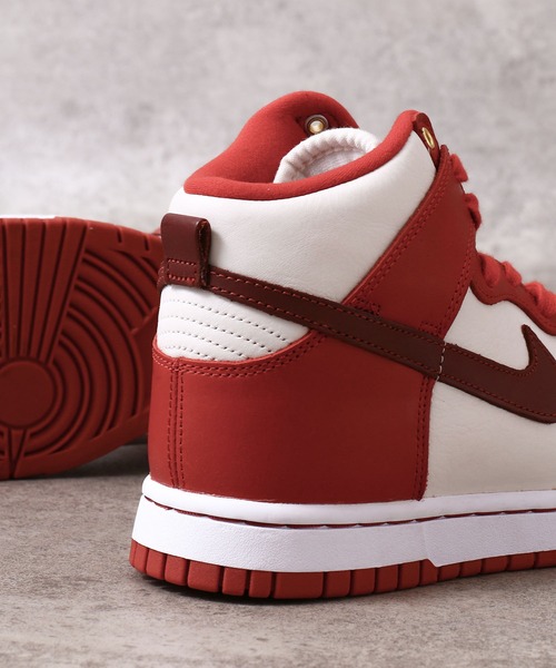 NIKE（ナイキ）の「NIKE WMNS DUNK HIGH LXX DX0346-600（スニーカー・レディース・レッド・23.5㎝）」の3枚目の写真