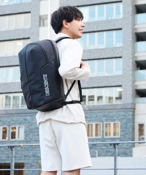 DESCENTE（デサント）の「エアロストリームバックパック