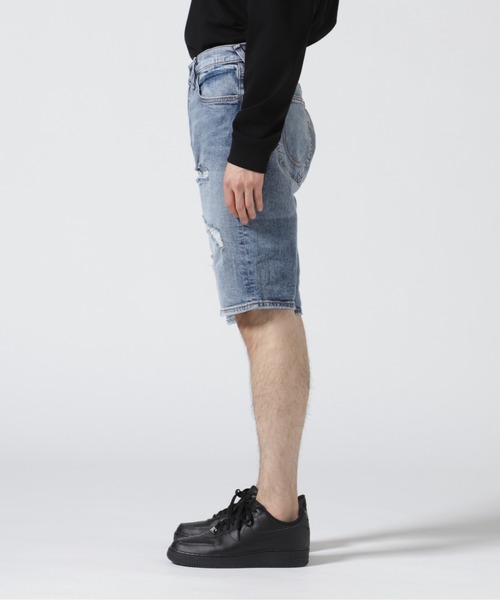 TRUE RELIGION(トゥルーレリジョン)の「True Religion Brand Jeans(トゥルーレリジョン ブランドジーンズ)ROCCO SHORT RENEGADE ROLL HEM(デニムパンツ・メンズ・ブルー・32/34/30)」の4枚目の写真