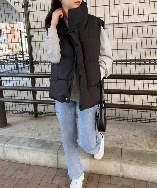 CLEA（クレア）の「スタンドカラーフェイクダウンオーバーサイズ