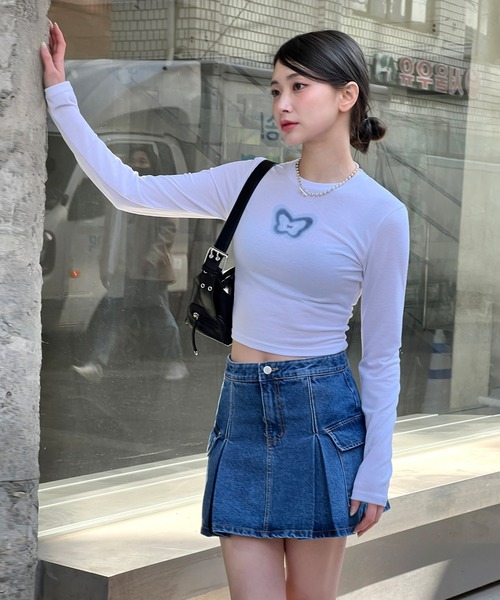 by muni:r(バイ ムニール)の「バタフライクロップドロングTシャツ(Tシャツ/カットソー・レディース・ブラック/ホワイト・FREE)」の13枚目の写真