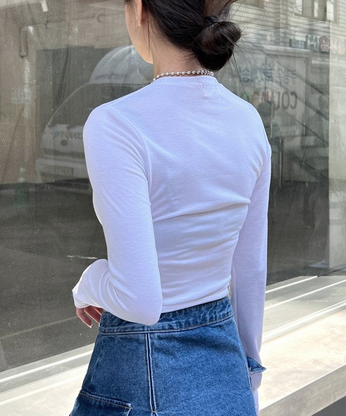 by muni:r(バイ ムニール)の「バタフライクロップドロングTシャツ(Tシャツ/カットソー・レディース・ブラック/ホワイト・FREE)」の18枚目の写真