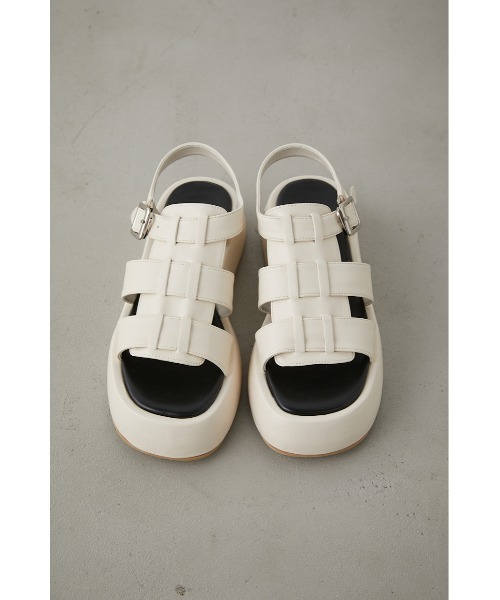 AZUL by moussy(アズールバイマウジー)の「PLATFORM GURKHA SANDALS/プラットフォームグルカサンダル(サンダル・レディース・ブラック系その他/アイボリー/ブラック・MEDIUM/SMALL/LARGE)」の5枚目の写真