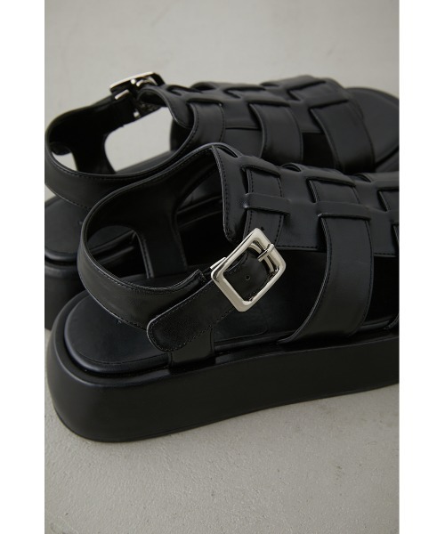 AZUL by moussy(アズールバイマウジー)の「PLATFORM GURKHA SANDALS/プラットフォームグルカサンダル(サンダル・レディース・ブラック系その他/アイボリー/ブラック・MEDIUM/SMALL/LARGE)」の17枚目の写真