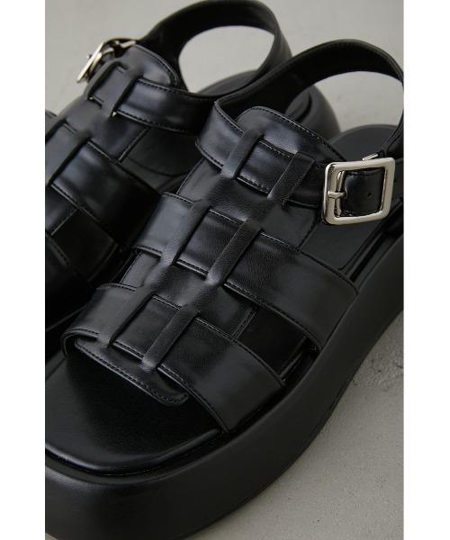AZUL by moussy(アズールバイマウジー)の「PLATFORM GURKHA SANDALS/プラットフォームグルカサンダル(サンダル・レディース・ブラック系その他/アイボリー/ブラック・MEDIUM/SMALL/LARGE)」の18枚目の写真