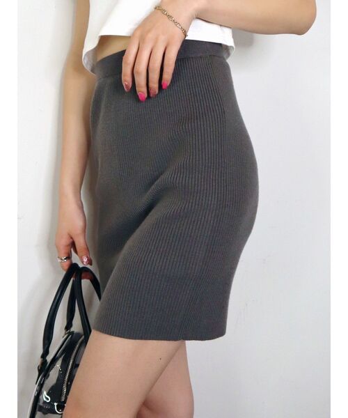 EMODA（エモダ）の「ミニマルリブスカート（スカート・レディース・ブラック/グレー/ミント・FREE）」の3枚目の写真