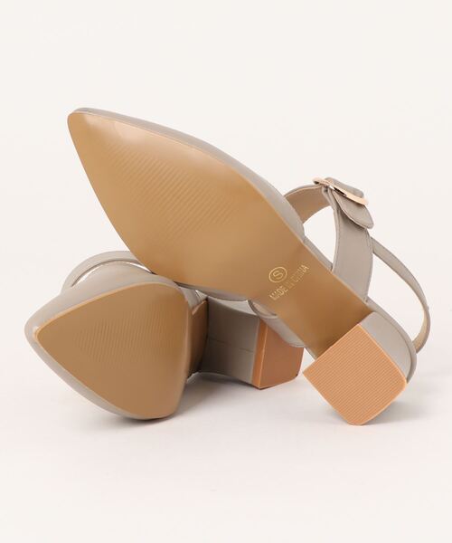 Fabby fabby(ファビィーファビィー)の「ベルトバックバンドポインテッドサンダル(サンダル・レディース・ブラック/オフホワイト/モカ・SMALL/MEDIUM/LARGE)」の12枚目の写真