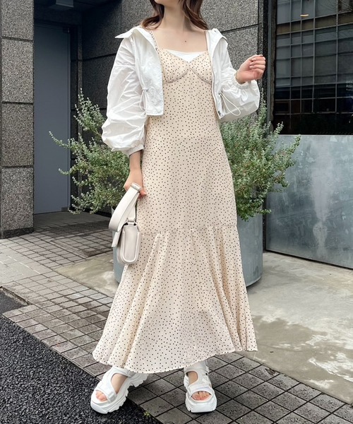 one after another NICE CLAUP(ワンアフターアナザーナイスクラップ)の「ショートマウンテンパーカー(マウンテンパーカー・レディース・オフホワイト/ブラック/ラベンダー・FREE)」の4枚目の写真