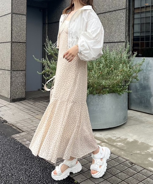 one after another NICE CLAUP(ワンアフターアナザーナイスクラップ)の「ショートマウンテンパーカー(マウンテンパーカー・レディース・オフホワイト/ブラック/ラベンダー・FREE)」の5枚目の写真