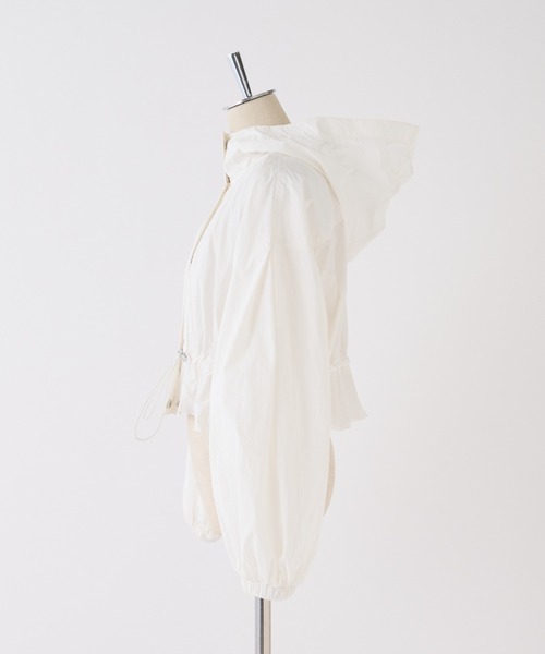 one after another NICE CLAUP(ワンアフターアナザーナイスクラップ)の「ショートマウンテンパーカー(マウンテンパーカー・レディース・オフホワイト/ブラック/ラベンダー・FREE)」の16枚目の写真