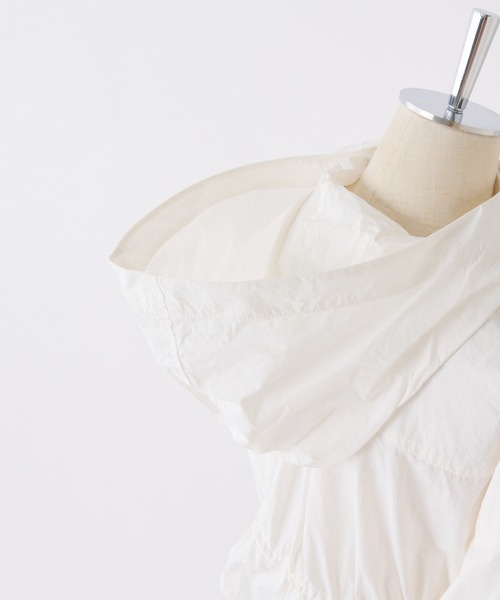 one after another NICE CLAUP(ワンアフターアナザーナイスクラップ)の「ショートマウンテンパーカー(マウンテンパーカー・レディース・オフホワイト/ブラック/ラベンダー・FREE)」の20枚目の写真