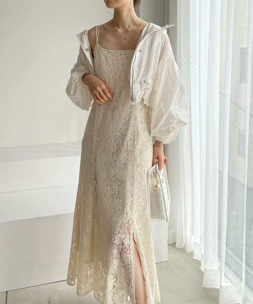 one after another NICE CLAUP(ワンアフターアナザーナイスクラップ)の「ショートマウンテンパーカー(マウンテンパーカー・レディース・オフホワイト/ブラック/ラベンダー・FREE)」の8枚目の写真