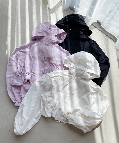 one after another NICE CLAUP(ワンアフターアナザーナイスクラップ)の「ショートマウンテンパーカー(マウンテンパーカー・レディース・オフホワイト/ブラック/ラベンダー・FREE)」の11枚目の写真