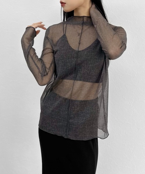 LVEU.(ラブユ.)の「【LVEU.】センターシームシースルートップス / トップス カットソー シアー シースルー メッシュ ハイネック モックネック ボートネック 長袖 レイヤード インナー ブラック カーキ ブルー(Tシャツ/カットソー・レディース・ブラック/ブルー/ライトカーキ・FREE)」の2枚目の写真