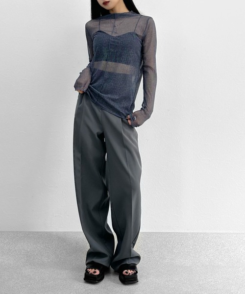LVEU.(ラブユ.)の「【LVEU.】センターシームシースルートップス / トップス カットソー シアー シースルー メッシュ ハイネック モックネック ボートネック 長袖 レイヤード インナー ブラック カーキ ブルー(Tシャツ/カットソー・レディース・ブラック/ブルー/ライトカーキ・FREE)」の7枚目の写真