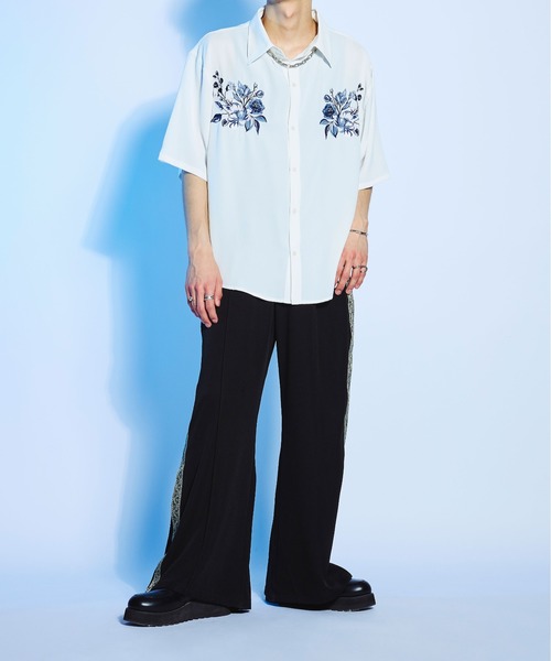 Ellno Loset（エルノロゼット）の「とろみフラワー刺繍シャツ（シャツ/ブラウス・メンズ・ブラック/ブルー/オフホワイト・MEDIUM/SMALL/LARGE）」の8枚目の写真