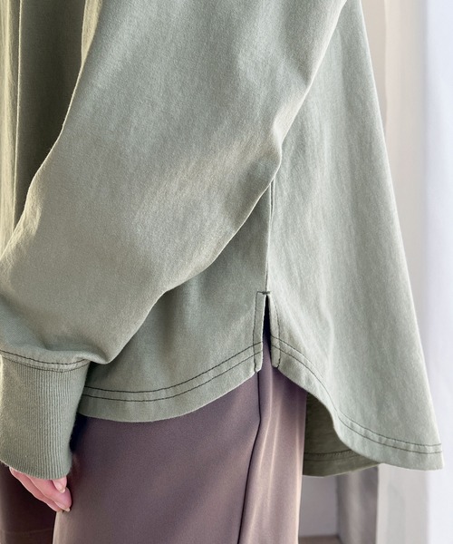 Java(ジャバ)の「《JaVaジャバコラボ》“あえて”のゆるさで可愛さマシマシ。今日のわたしは余裕顔。コットン100%長袖フットボールオーバーサイズプルオーバー(Tシャツ/カットソー・レディース・オフホワイト/オートミール/グリーン/ブラック/グレイッシュベージュ・LARGE/SMALL/MEDIUM/X-LARGE)」の12枚目の写真