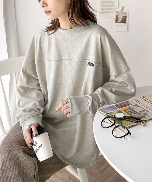 Java(ジャバ)の「《JaVaジャバコラボ》“あえて”のゆるさで可愛さマシマシ。今日のわたしは余裕顔。コットン100%長袖フットボールオーバーサイズプルオーバー(Tシャツ/カットソー・レディース・オフホワイト/オートミール/グリーン/ブラック/グレイッシュベージュ・LARGE/SMALL/MEDIUM/X-LARGE)」の16枚目の写真