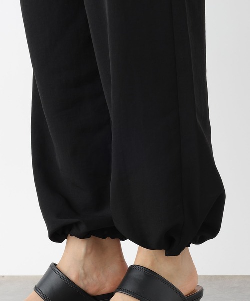 LEPSIM（レプシィム）の「サテンカーゴパンツ　966961（カーゴパンツ・レディース・ブラック/ブラウン/カーキ・FREE）」の10枚目の写真