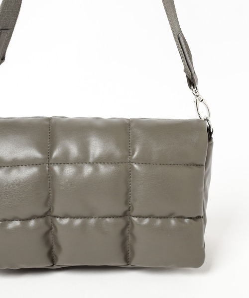 LEPSIM(レプシィム)の「パデットミニショルダー 971114(ショルダーバッグ・レディース・カーキ/ブラック・ONE SIZE)」の14枚目の写真