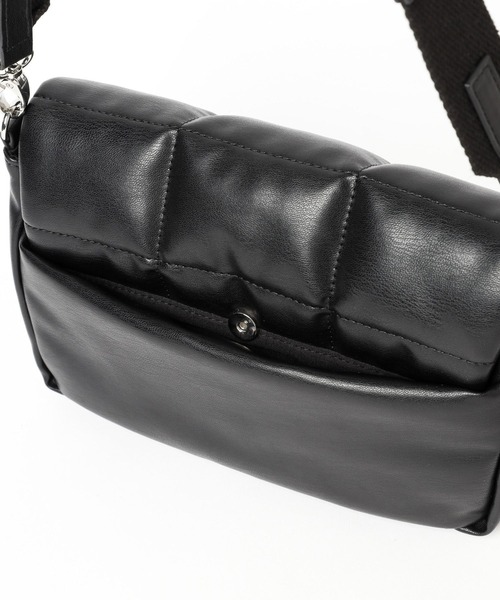 LEPSIM(レプシィム)の「パデットミニショルダー 971114(ショルダーバッグ・レディース・カーキ/ブラック・ONE SIZE)」の19枚目の写真